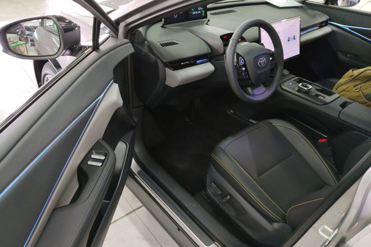 Toyota bZ5 2025 #16 Toyota bZ5 2025 immagine di auto #16