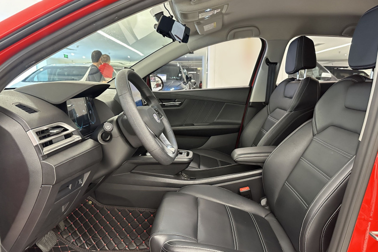 BYD e2 2020 изображение автомобиля #16