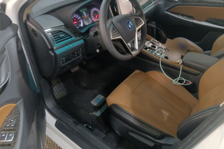 BYD Qin New Energy 2018 car image #16