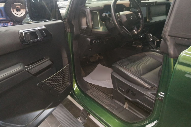 Ford Bronco 2024 car image #16