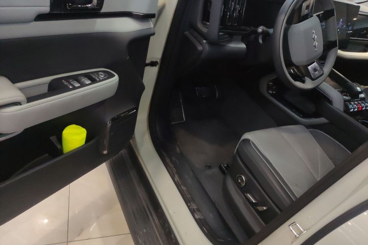 FangChengBao Leopard 5 2025 #16 FangChengBao Leopard 5 2025 car image #16