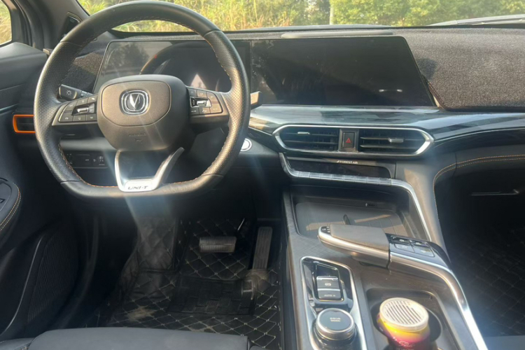 Changan UNI-T 2021 car image #16
