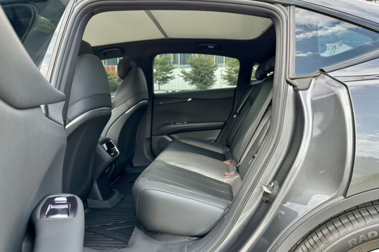 Deepal L07 2025 car image #16