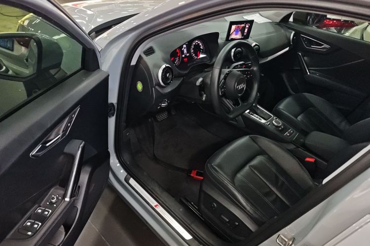 Q2L 2022 image de voiture #16