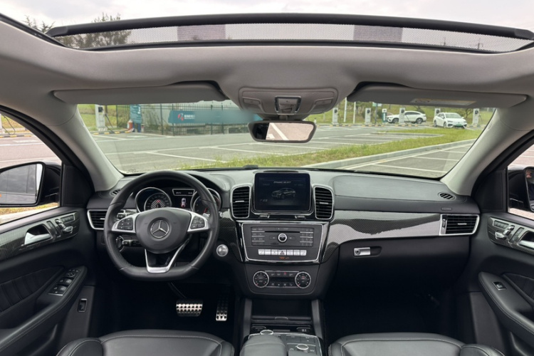 Mercedes-Benz GLE Coupe AMG 2017 #16 Mercedes-Benz GLE Coupe AMG 2017 car image #16