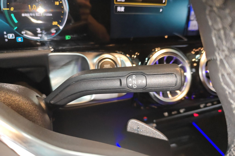 Mercedes-Benz GLB Class 2020 #16 Mercedes-Benz GLB Class 2020 immagine di auto #16