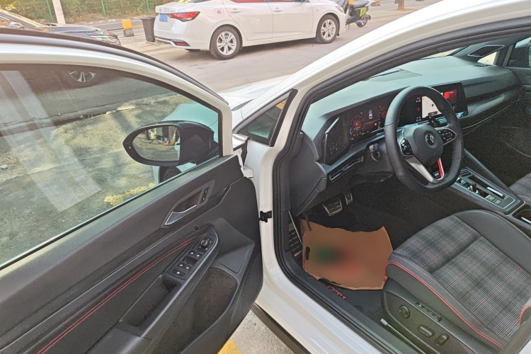 Volkswagen GolfGTI 2022 #16 Volkswagen GolfGTI 2022 car image #16