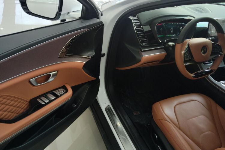 BYD Han 2023 изображение автомобиля #16