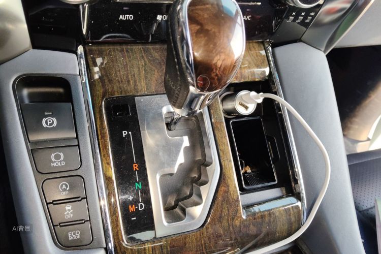 Toyota Alphard 2019 image de voiture #16