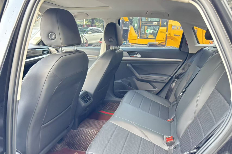 Volkswagen Lavida 2022 car image #16