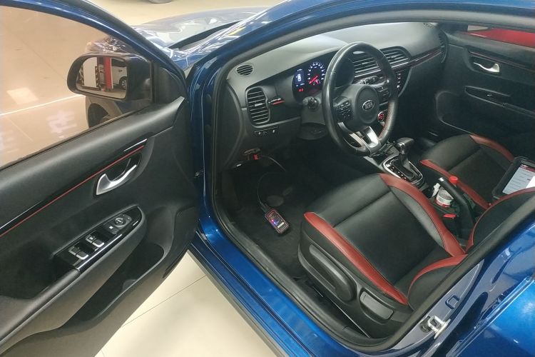 Kia Rio Cross 2019 صورة سيارة #16