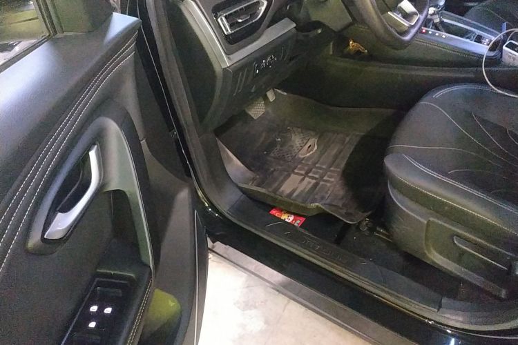 X70M 2022 image de voiture #16
