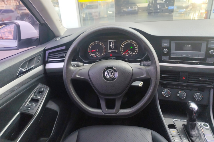 Volkswagen Bora 2020 car image #16