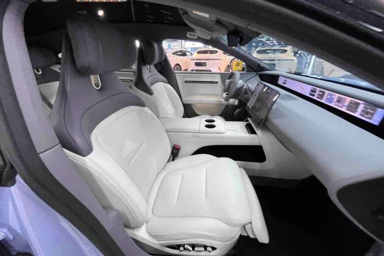 阿维塔 阿维塔06 2025 汽车图片 #16