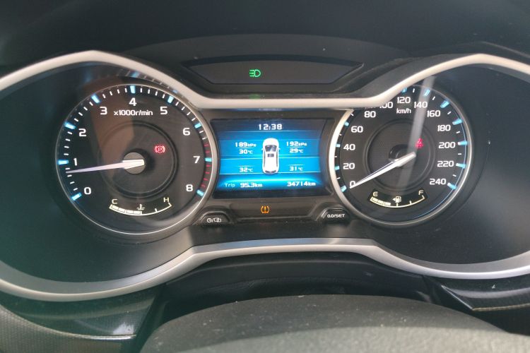 帝豪 2017 汽车图片 #16