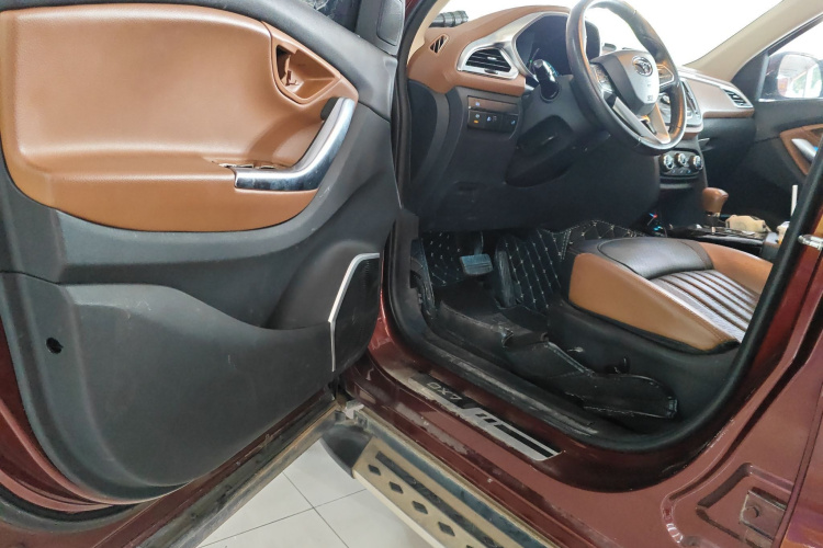 Soueast DX7 2016 car image #16