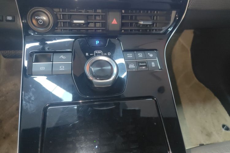 Toyota bZ4X 2022 immagine di auto #16