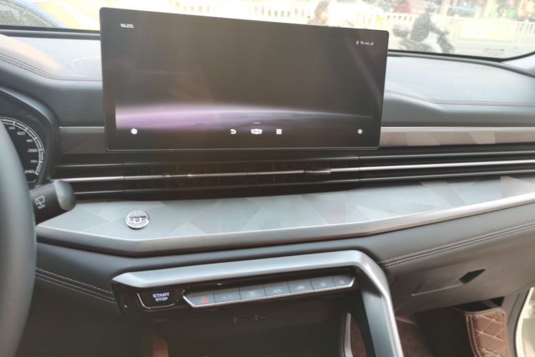GEELY Vision X6 2022 car image #16