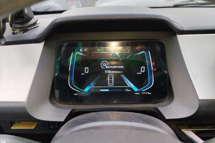 BYD e1 2019 #16 BYD e1 2019 car image #16