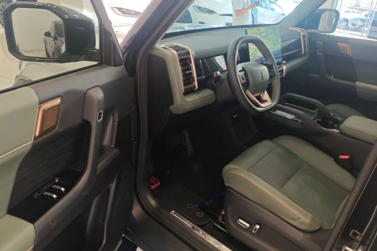 2024 car image #16