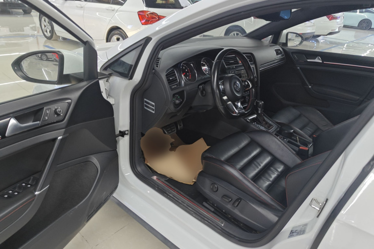 Volkswagen GolfGTI 2016 car image #16