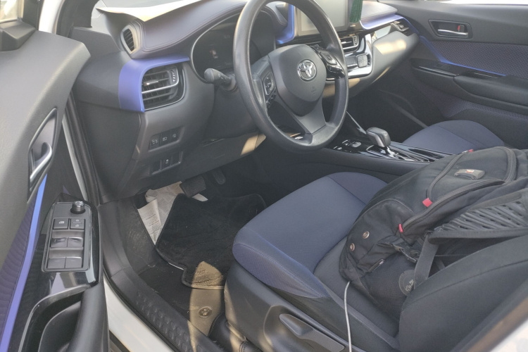 Toyota C-HR EV 2021 immagine di auto #16