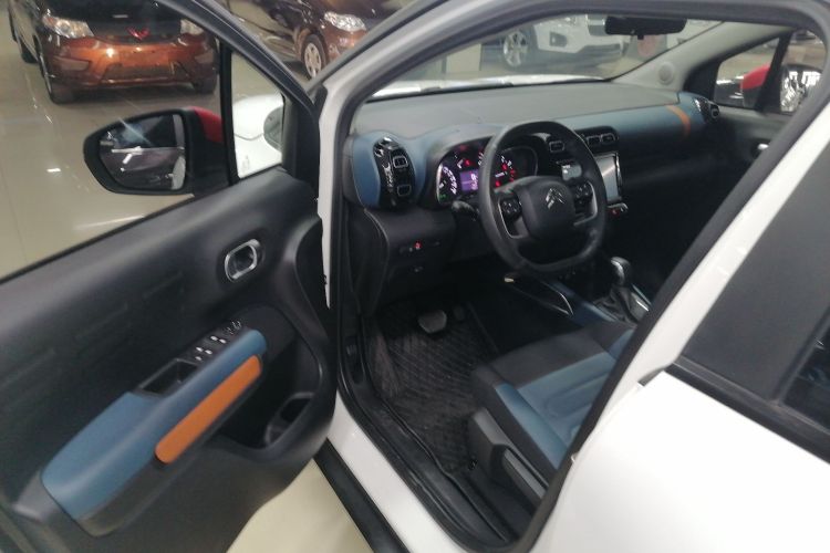 Citroen C4 AIRCROSS 2019 car image #16