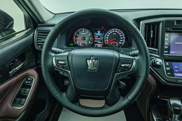 丰田 皇冠 2019 汽车图片 #16