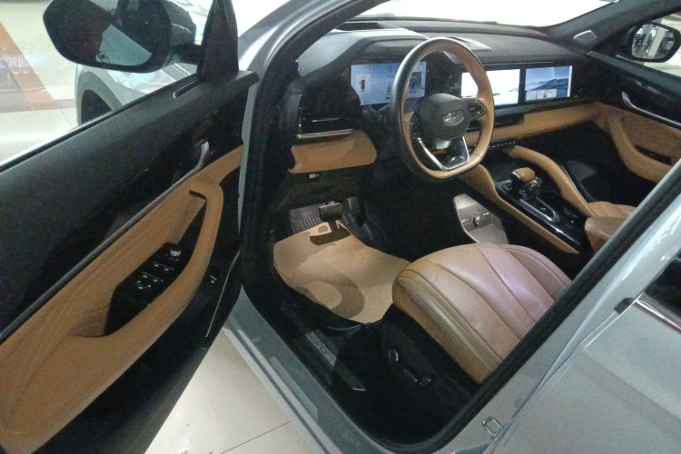 GEELY Monjaro EREV 2023 car image #16