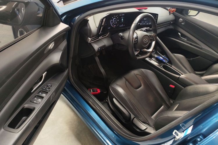 Hyundai Elantra 2020 car image #16