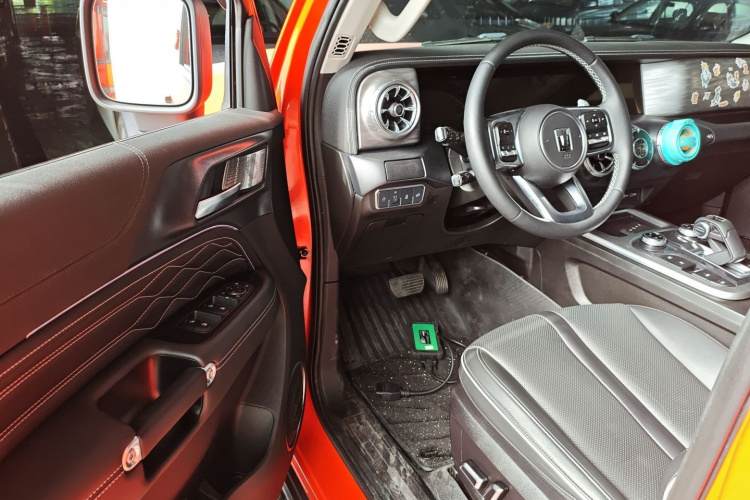 Tank 300 2022 car image #16