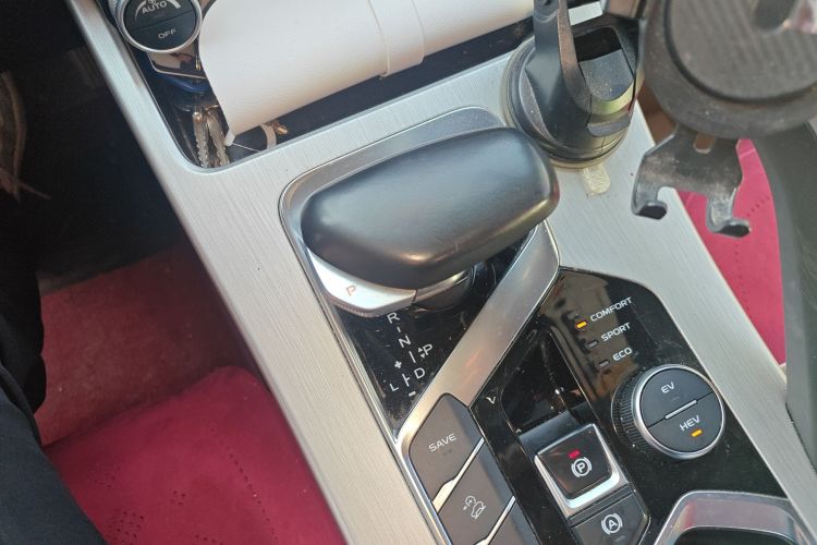 GEELY Coolray New Energy 2022 car image #16