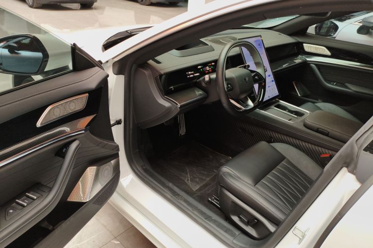 哪吒汽车 哪吒S猎装 2025 #16 哪吒汽车 哪吒S猎装 2025 汽车图片 #16