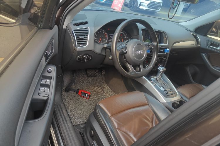 Audi Q5 2016 car image #16