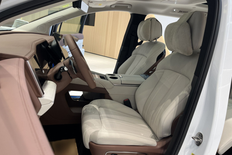 BYD Xia 2025 #16 BYD Xia 2025 immagine di auto #16