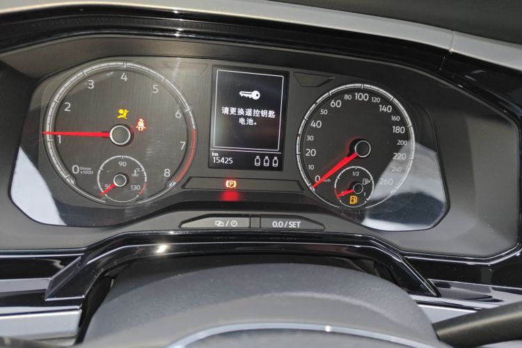 Polo 2023 car image #16