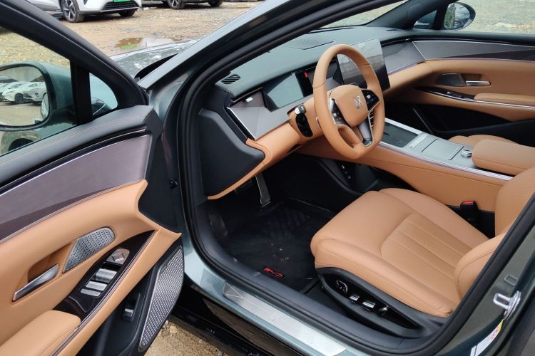 BYD HanL 2025 изображение автомобиля #16