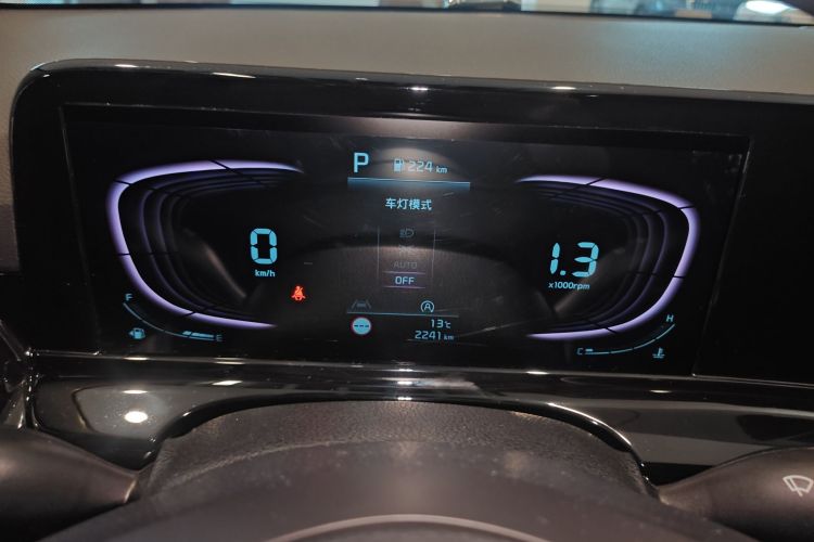 Kia Seltos 2025 car image #16