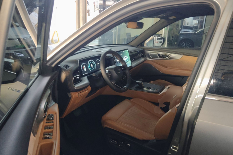 GAC Trumpchi ES9 2023 car image #16