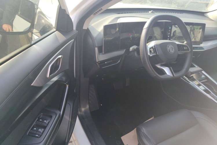 MG ONE 2023 car image #16