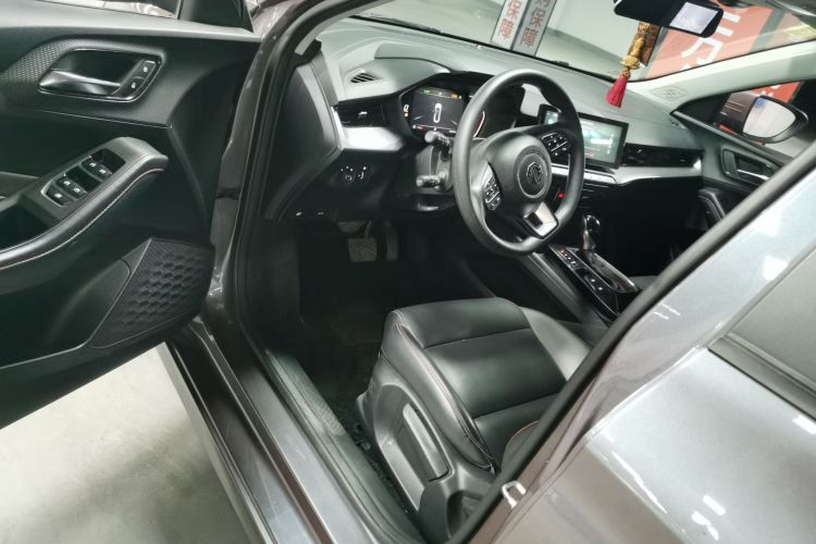 MG 5 2021 imagen de coche #16