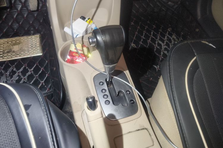 起亚 狮跑 2016 汽车图片 #16