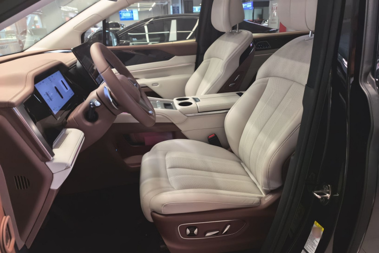 BYD Xia 2024 #16 BYD Xia 2024 immagine di auto #16