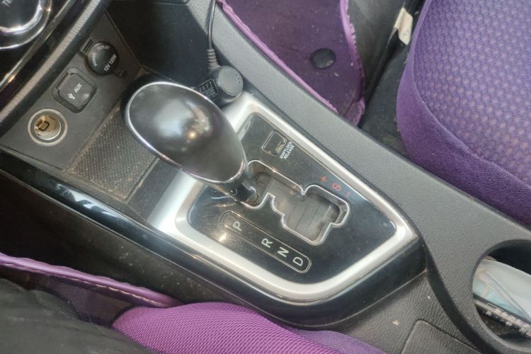 Changan Alsvin V7 2016 #16 Changan Alsvin V7 2016 car image #16