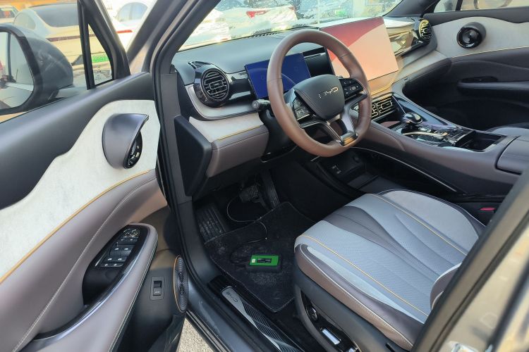 BYD Frigate 07 2023 #16 BYD Frigate 07 2023 car image #16