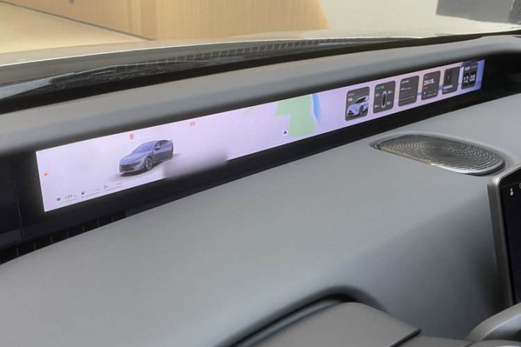 Avatr 12 2024 car image #16