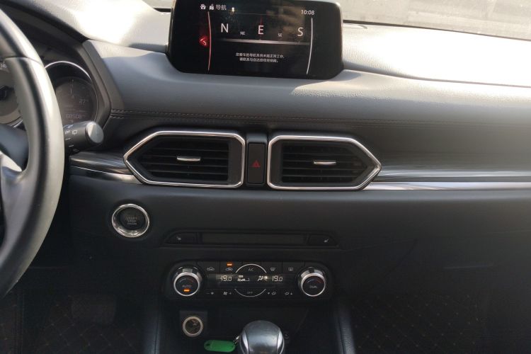 Mazda CX-5 2018 car image #16
