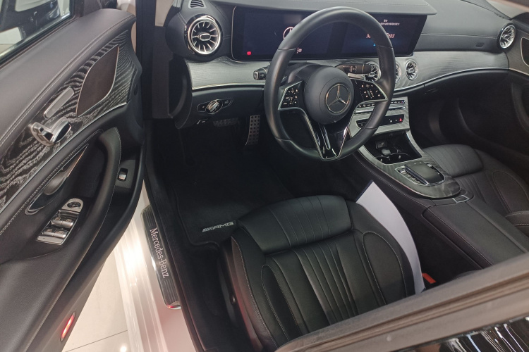 Mercedes-Benz CLS Class 2023 car image #16