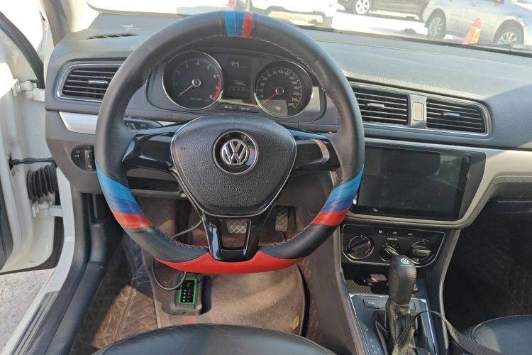 Volkswagen Gran Lavida 2016 immagine di auto #16