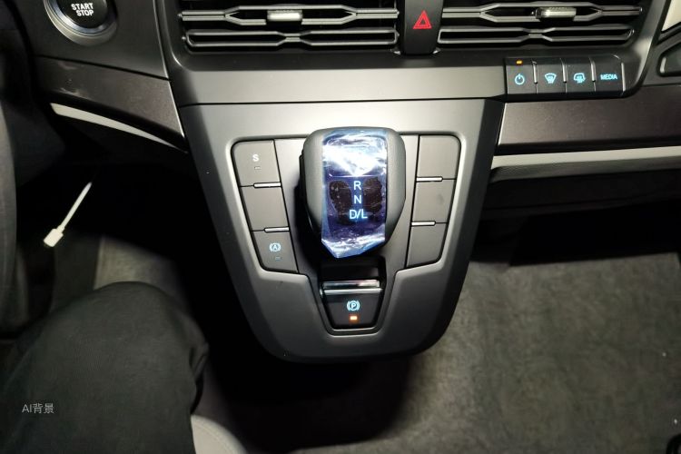 Ford Transit T8 2025 #16 Ford Transit T8 2025 car image #16